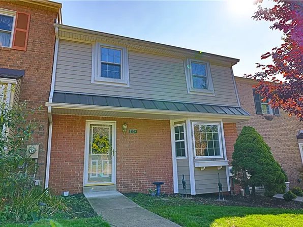 1158 Queens Dr, Coraopolis, PA 15108
