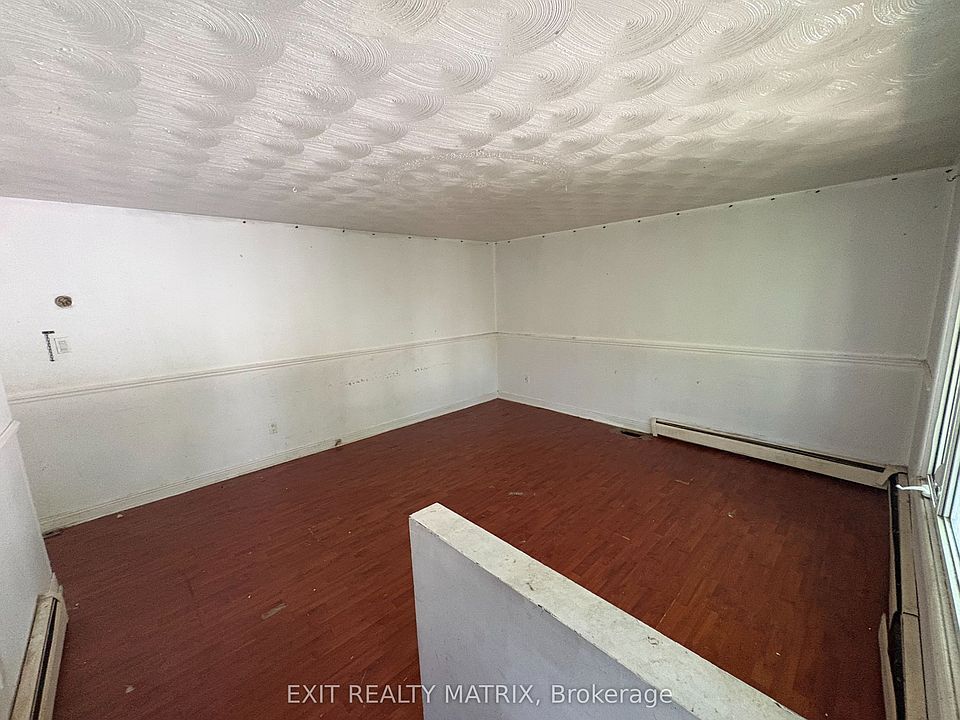 1st image of 152 Herbert St
