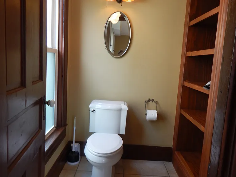 92 E Franklin St — Photo 10