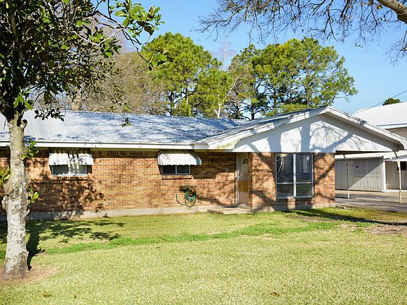 2nd image of 406 Fontelieu Dr