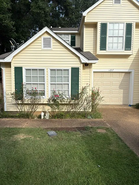 3 bed, 1596 sqft, $1,775 — Photo 1