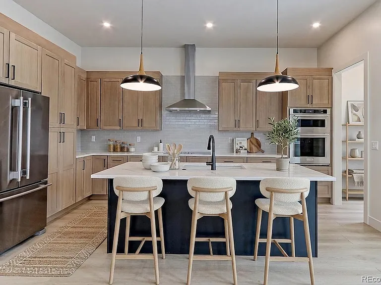 3510 N Wyandot St — Photo 2