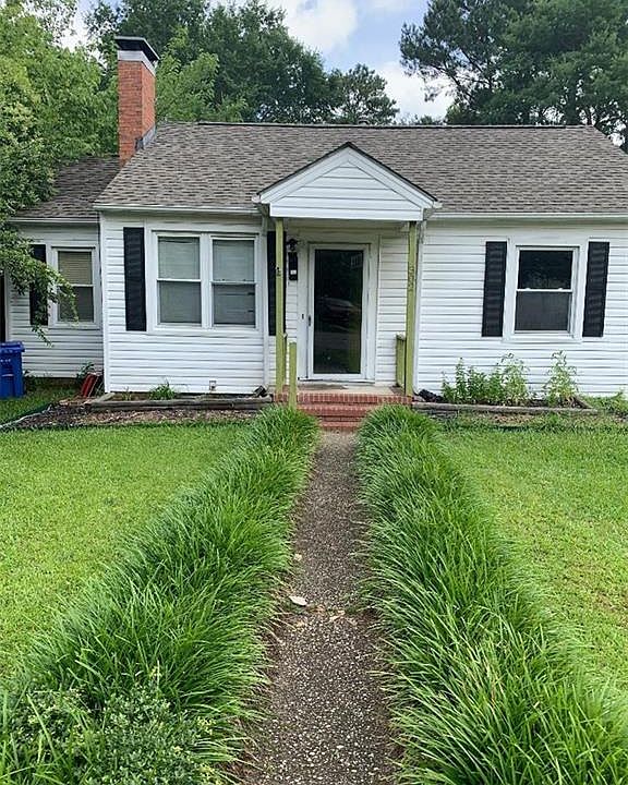 1st image of 302 Oakland Dr