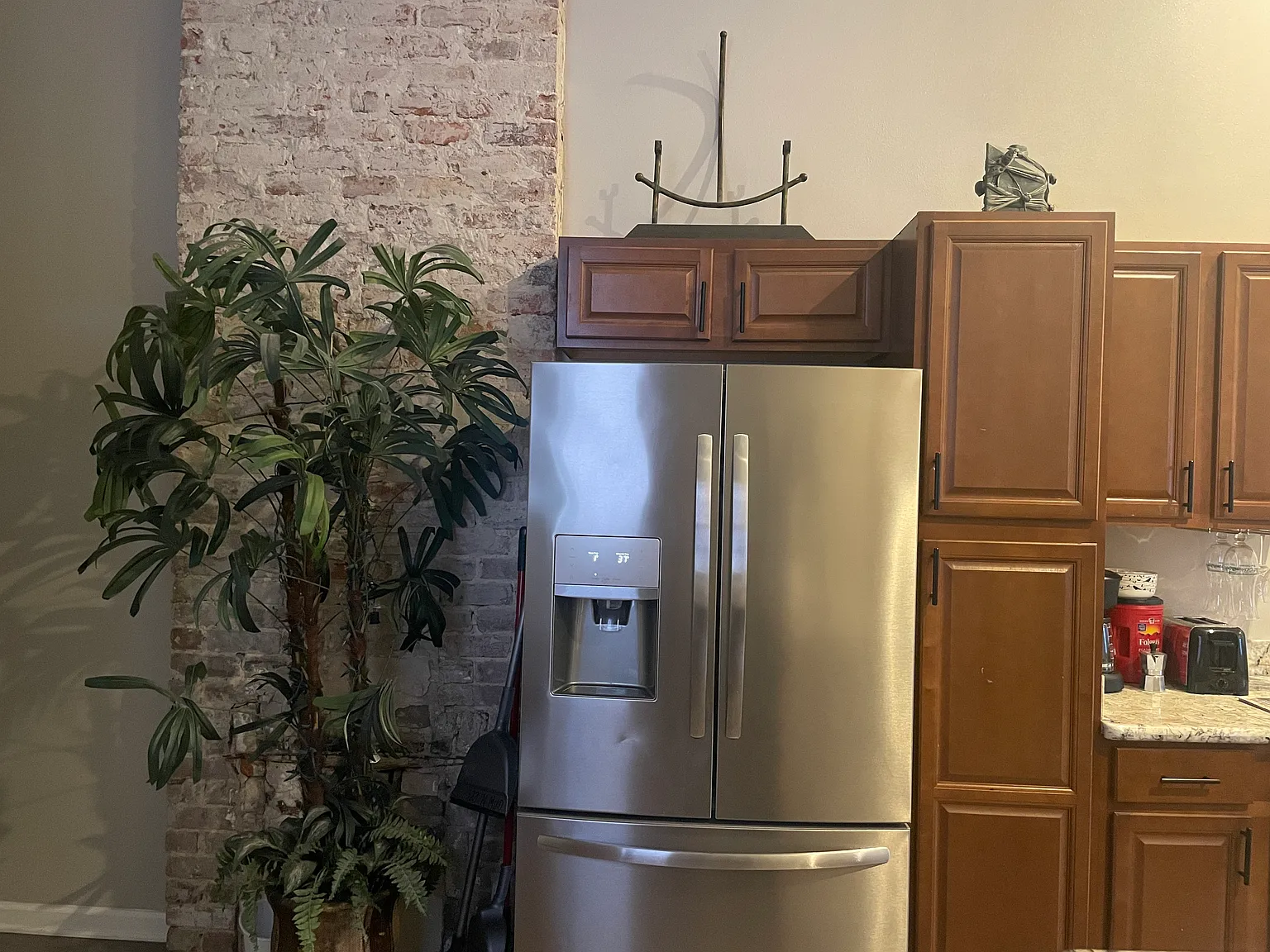 3 bed, 1300 sqft, $2,300 — Photo 4