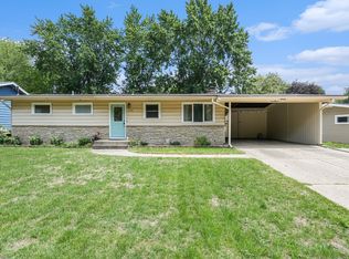 2465 Northville Dr NE, Grand Rapids, MI 49525