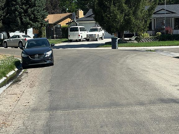 4th image of 1599 S Oriole Way