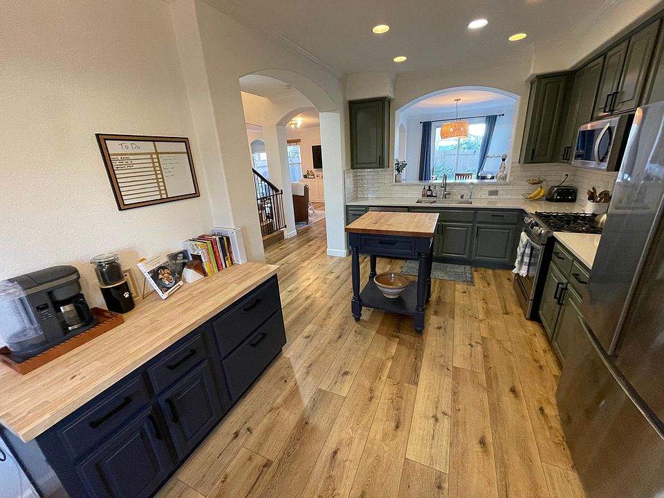1st image of 2220 Catherwood Way