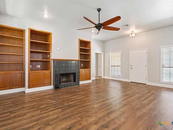 3rd image of 3609 Walter Ln