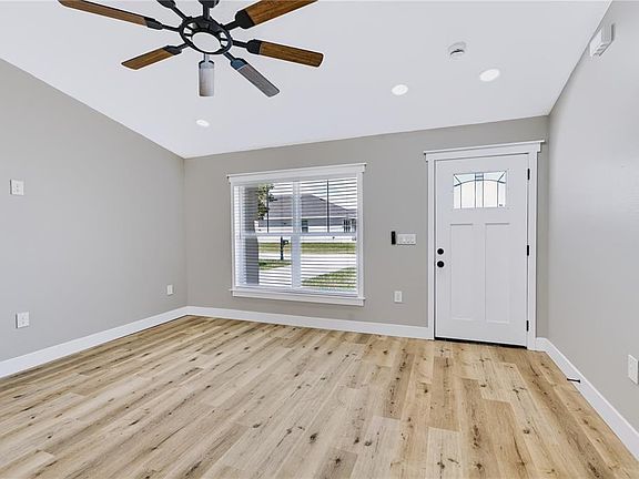 4th image of 1891 3rd St