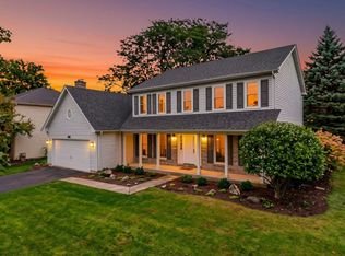 516 Bovidae Cir, Naperville, IL 60565