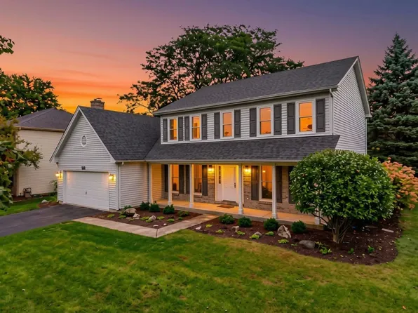 516 Bovidae Cir, Naperville, IL 60565