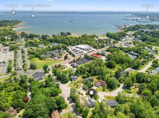 4 Acadia Dr, Rockland, ME 04841