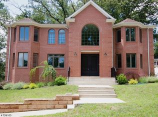 24 Torbert Rd, Gillette, NJ 07933