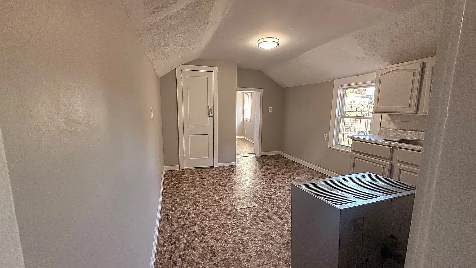 1 bed, 600 sqft, $1,449 — Photo 2