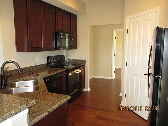 2nd image of 465 Redwood Ln
