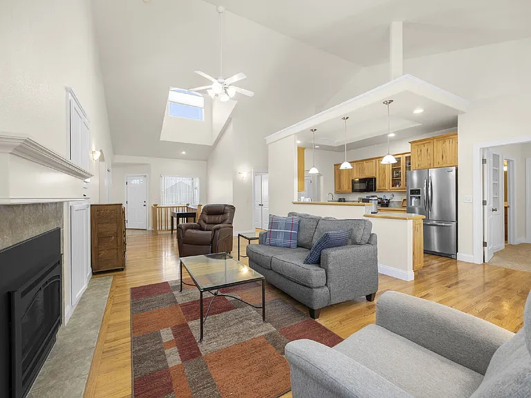 3226 Coneflower Ct — Photo 4