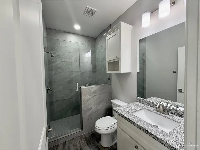 401 Bertha Ave #3 — Photo 7