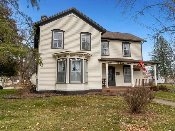 314 W Main St, Mount Morris, IL 61054