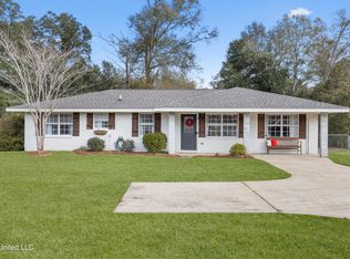 16348 Willow Oak Dr, Biloxi, MS 39532