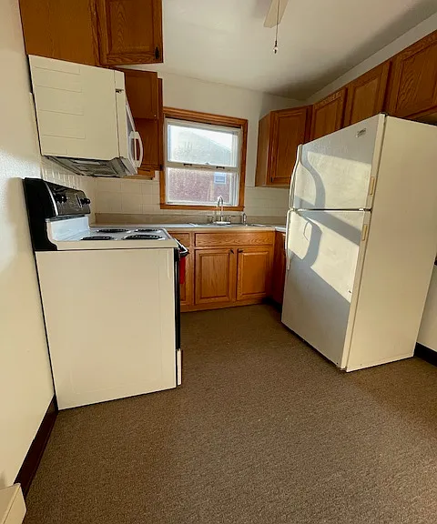 25 Hinkley Dr #1 — Photo 4
