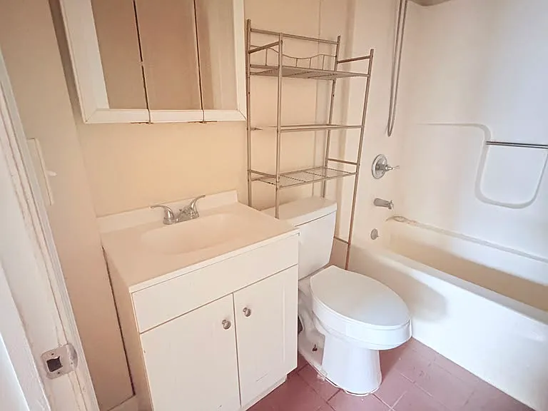107 Dix St #11 — Photo 13