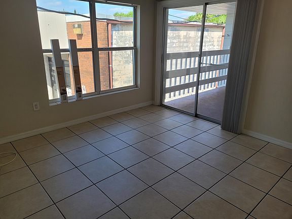 5th image of 130 Bougainvillea Dr #6