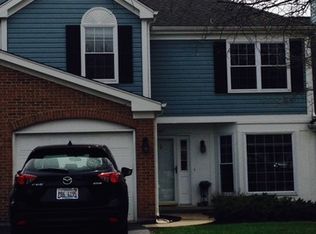 807 N Constitution Ave, Island Lake, IL 60042