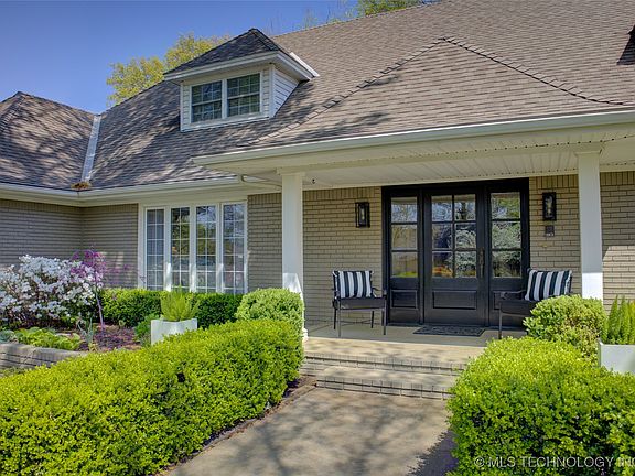 2nd image of 7447 S Jamestown Ave