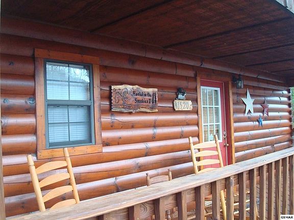 4th image of 1520 Bears Den Way
