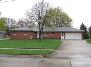 808 W 18th St, Carroll, IA 51401
