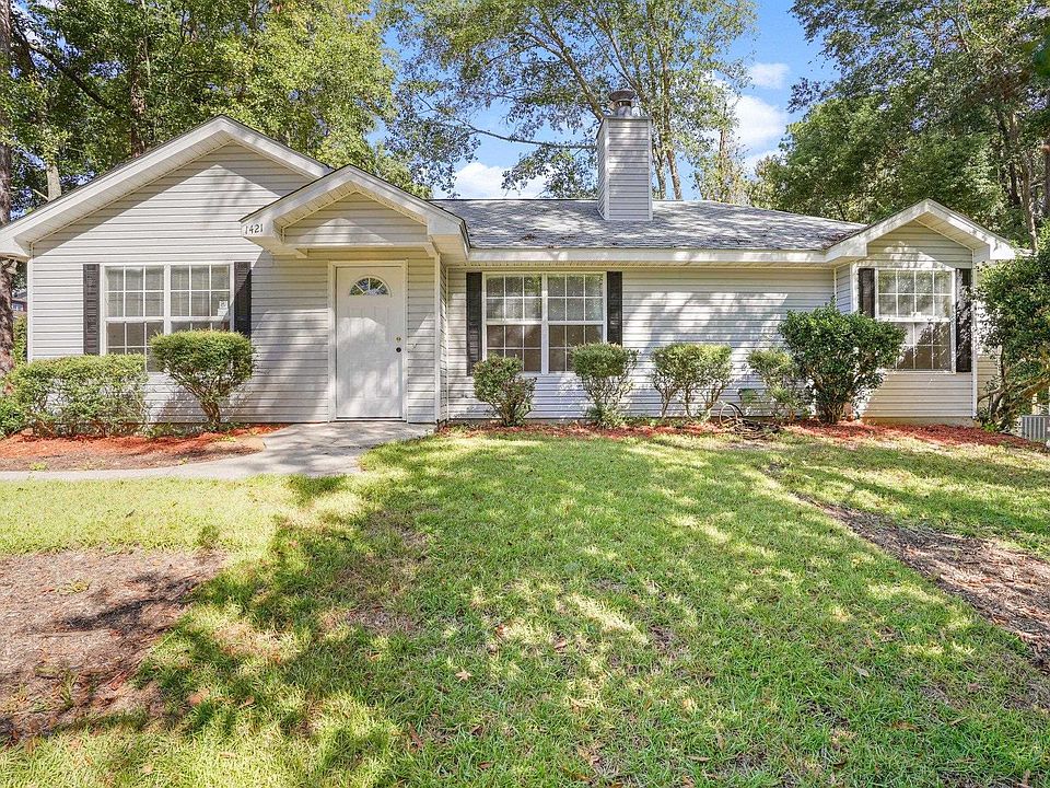 1st image of 1421 Idlewild Dr