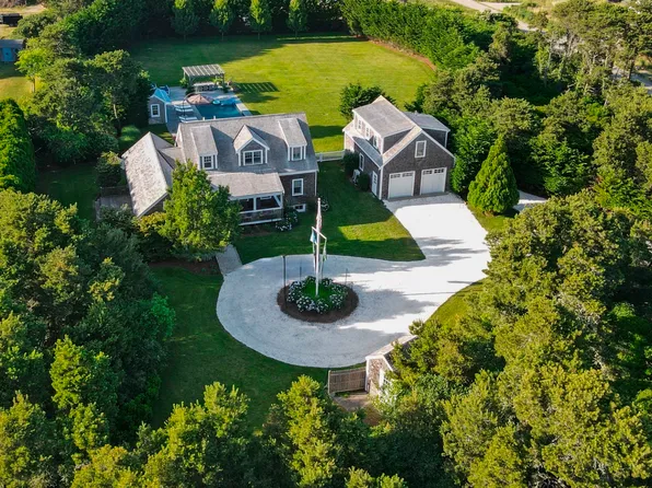 42 Skyline Dr, Nantucket, MA 02554