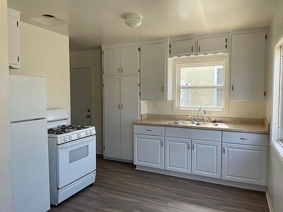 5th image of 4941 Cape May Ave