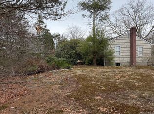 171 Stony Hollow Rd, Greenlawn, NY 11740