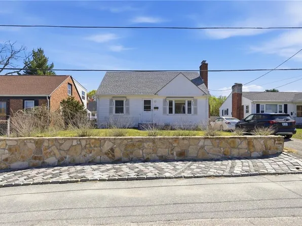 12 Hemlock Ave, Cranston, RI 02910