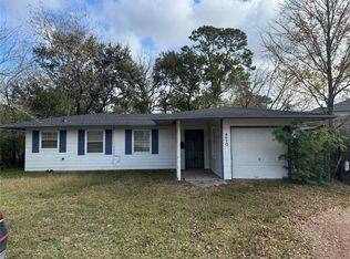 3910 Ella Blvd, Houston, TX 77018