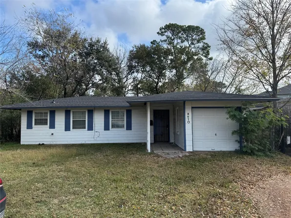 3910 Ella Blvd, Houston, TX 77018