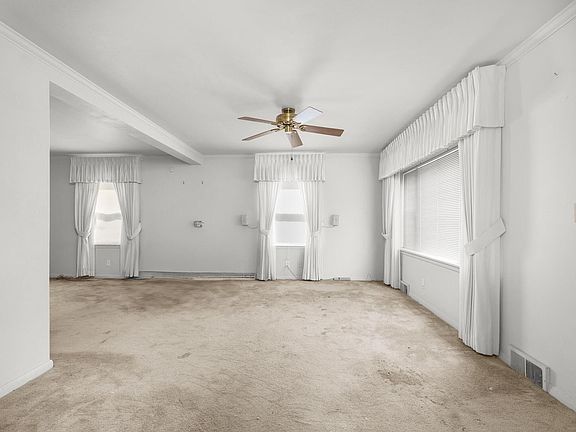 5th image of 2824 Bellevue Ave