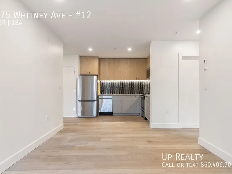 575 Whitney Ave #12 — Photo 15