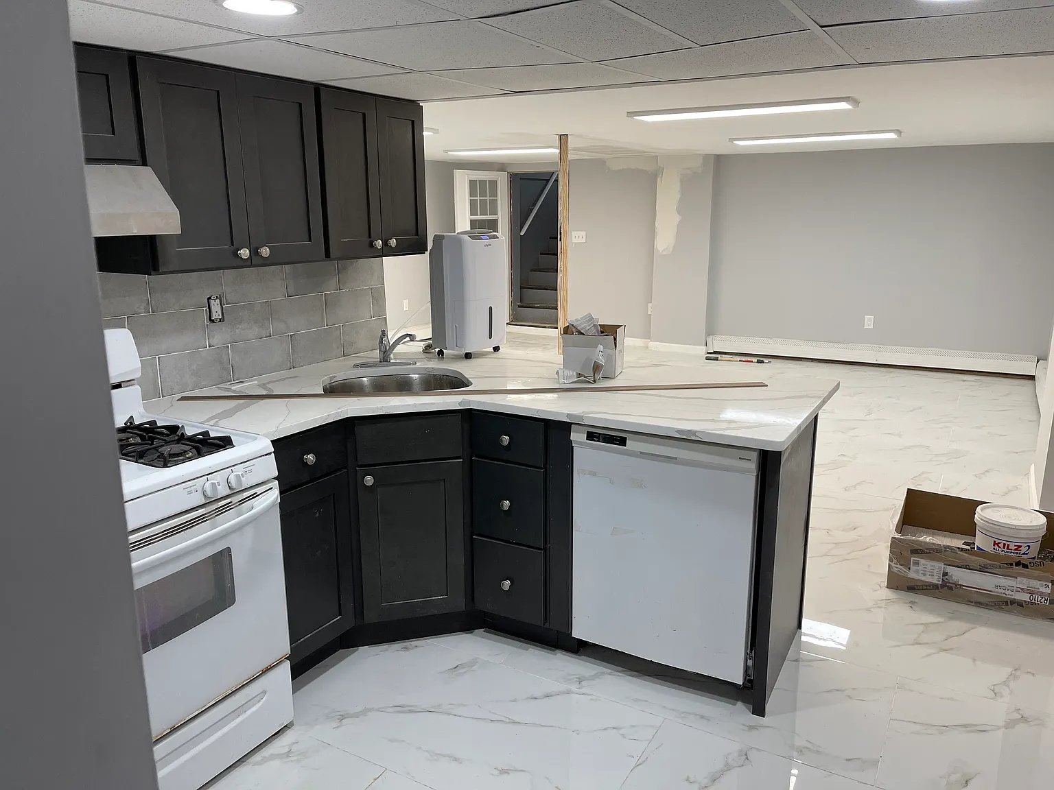 2 bed, $2,000 — Photo 4