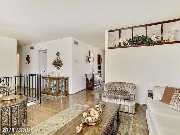 4th image of 5111 Sunnyhills Dr