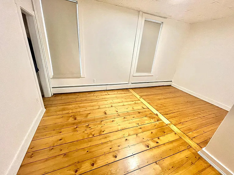 143 Oak St #1 — Photo 5