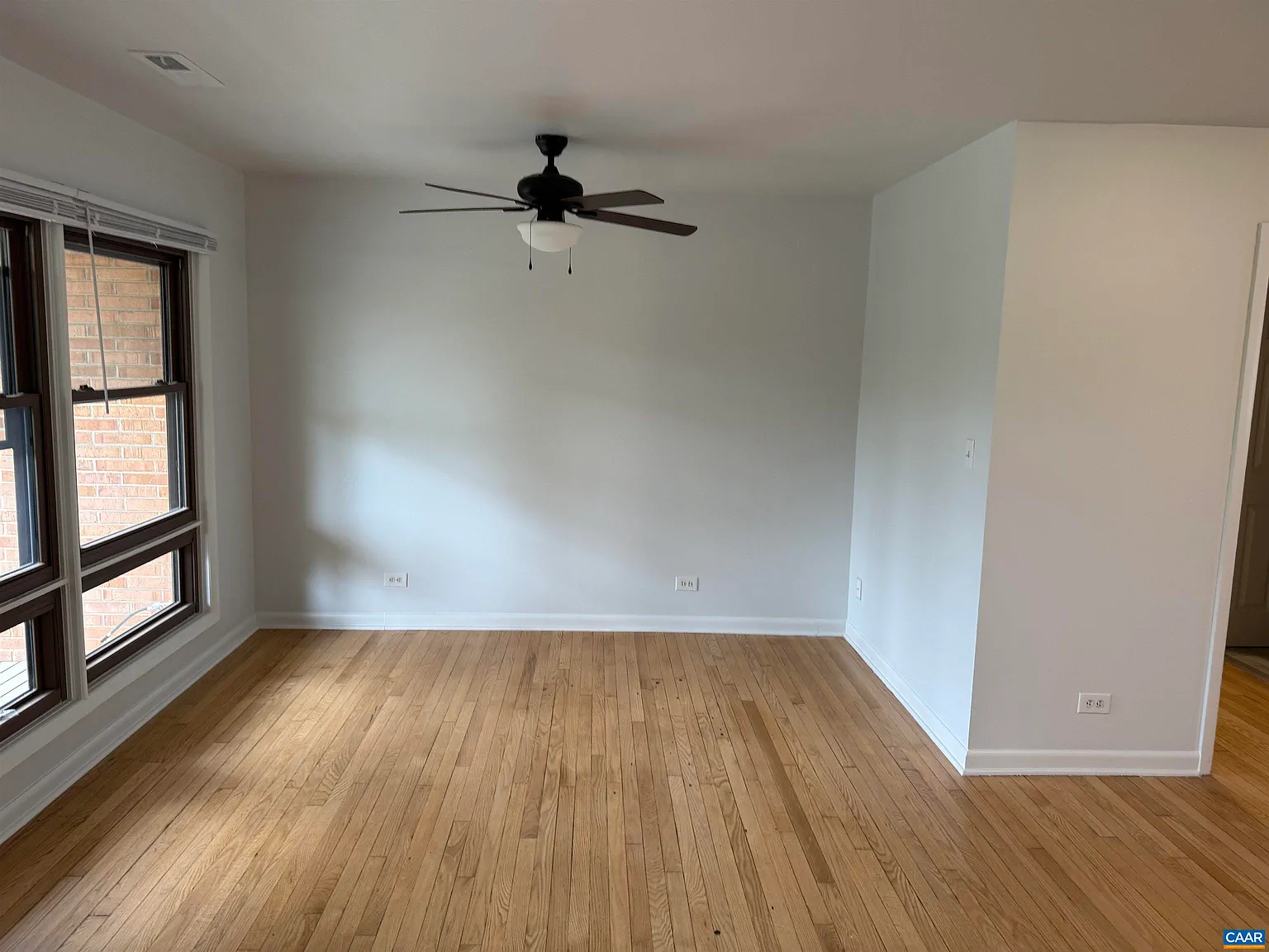 2 bed, 1.0 bath, 954 sqft, $2,000 — Photo 1