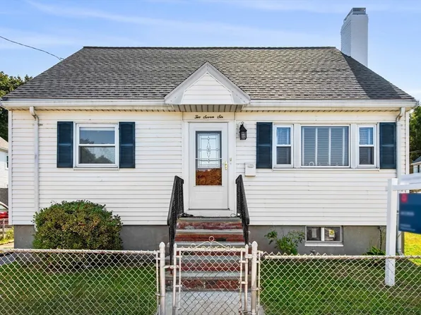 276 Spring St, West Roxbury, MA 02132