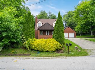 442 Geneva Ave, Tallmadge, OH 44278