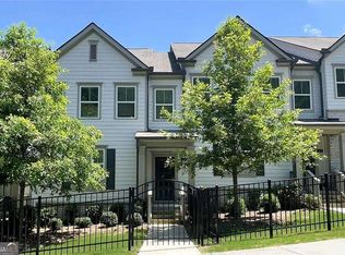 353 Vista Ln, Woodstock, GA 30189