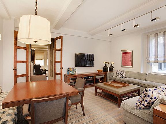 5th image of 130 E 75th St #10D