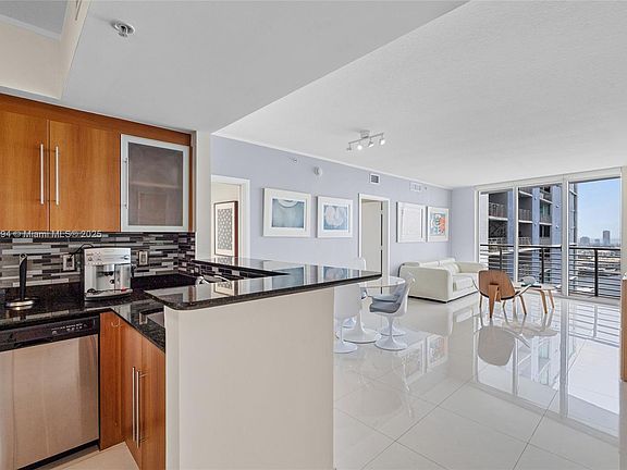 4th image of 325 S Biscayne Blvd APT 3926
