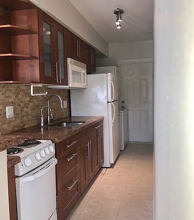 3rd image of 637 NE 16th St #Duplex