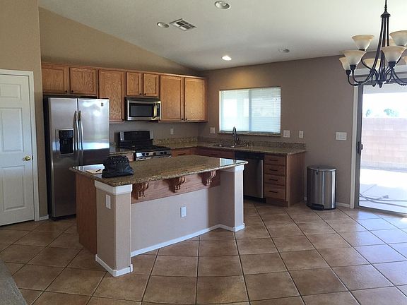 4th image of 721 Turtleback Dr